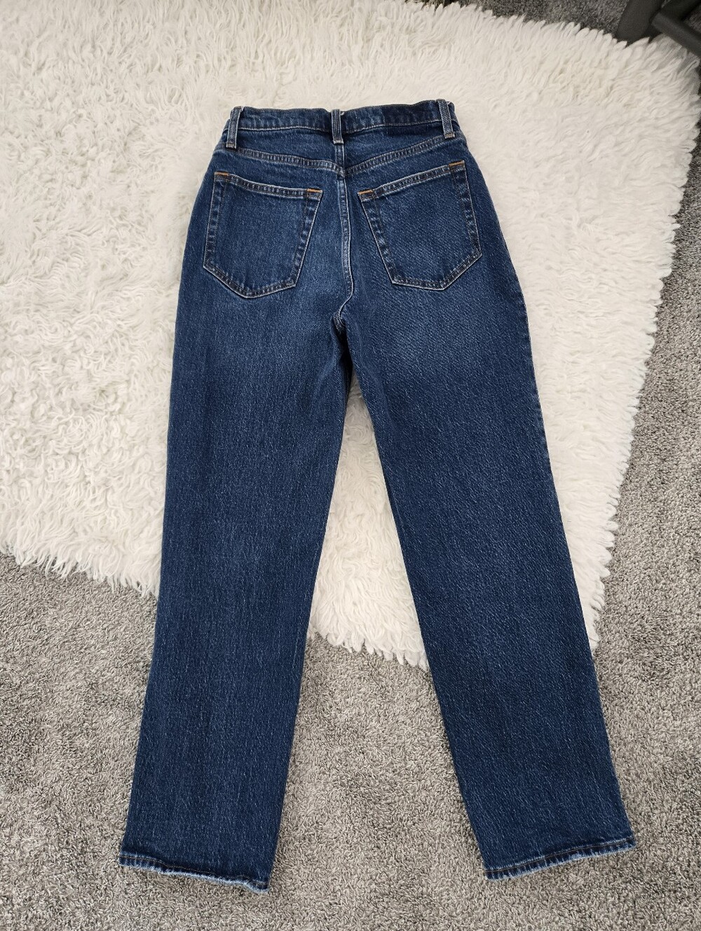 Abercrombie & Fitch Curve Love The 90s Straight Ultra High Rise Jeans. Size 27. - Picture 4 of 9